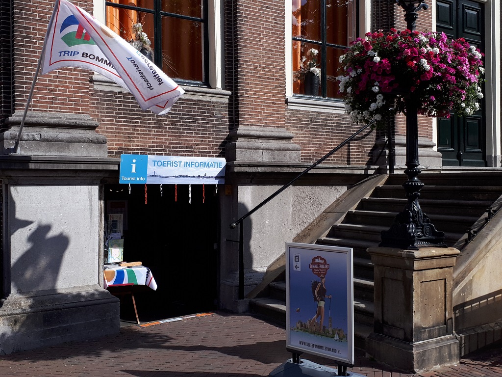 plan je bezoek met een bezoek aan het toeristisch recreatief informatiepunt in zaltbommel